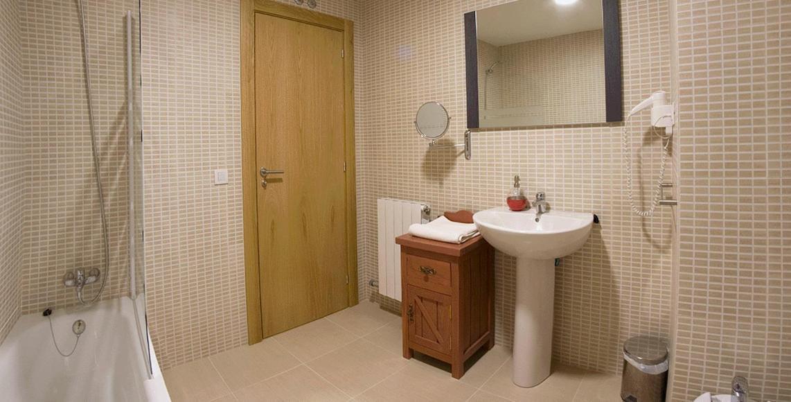 Apartamentos Laurel 洛格罗尼奥 外观 照片